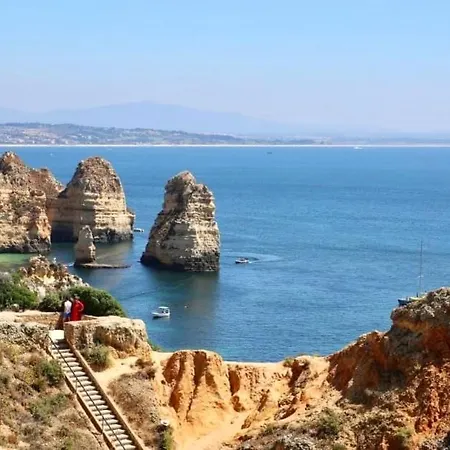 Blue Sky Marina * 拉哥斯